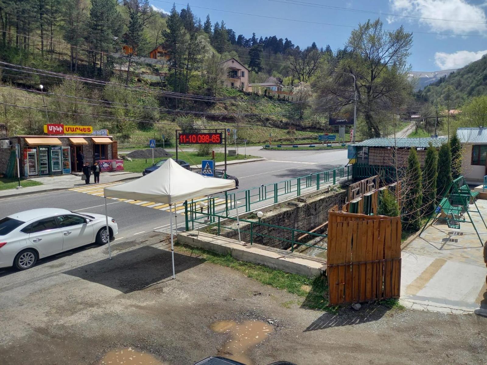 Tigris Dilijan Hotel Szoba fotó